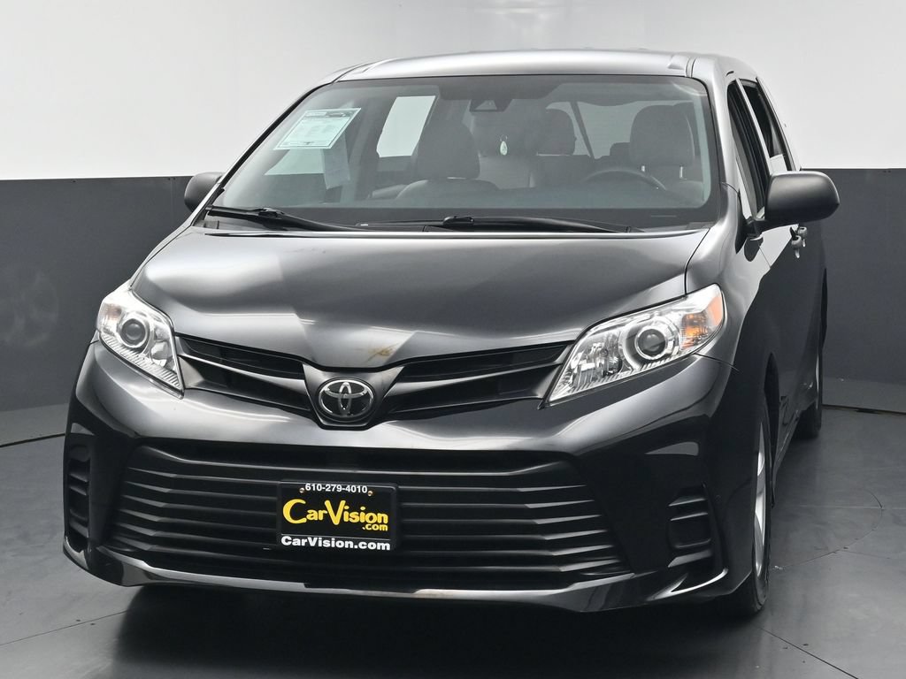 Used 2020 Toyota Sienna L FWD image 11