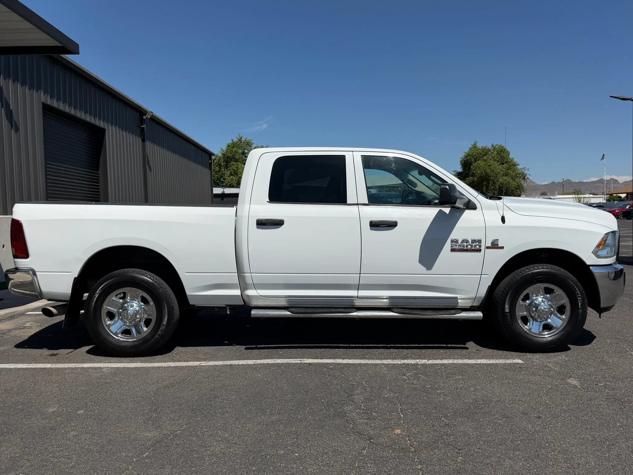 Used 2014 RAM 2500 Tradesman w/ Chrome Appearance Group RWD image 11