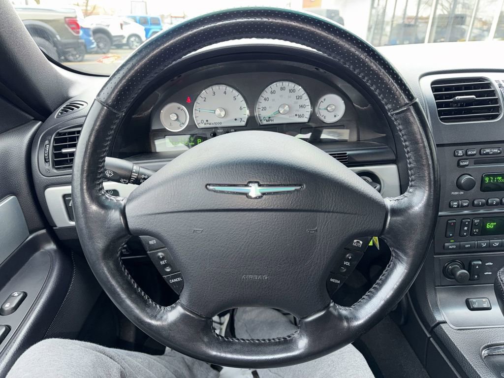 Used 2005 Ford Thunderbird image 11