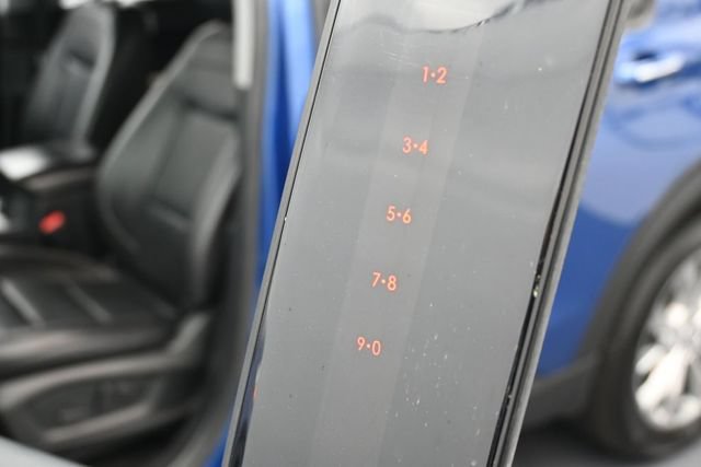 Used 2021 Ford Explorer Limited w/ Equipment Group 301A AWD/4WD image 10