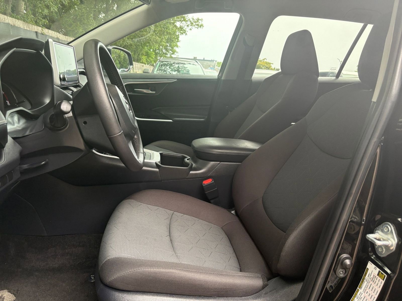 Used 2024 Toyota RAV4 XLE image 24