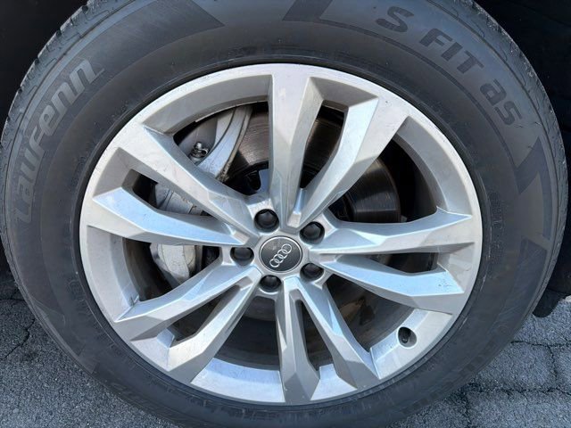 Used 2017 Audi Q7 3.0T Premium Plus image 7