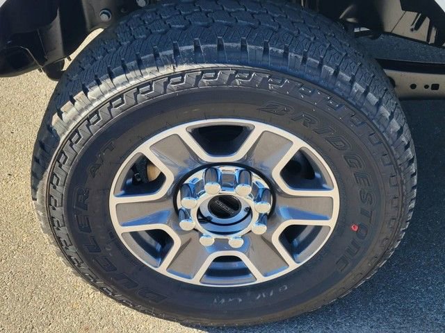 New 2026 Ford F350 Lariat w/ FX4 Off-Road Package image 6