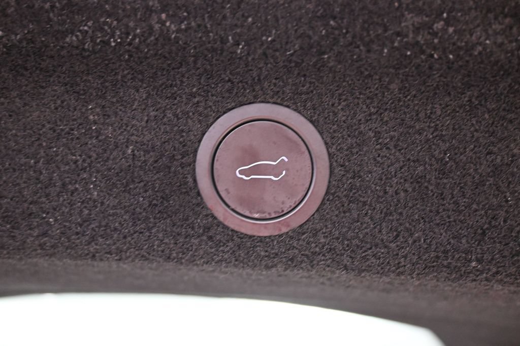 Used 2026 Tesla Model Y Long Range RWD image 14