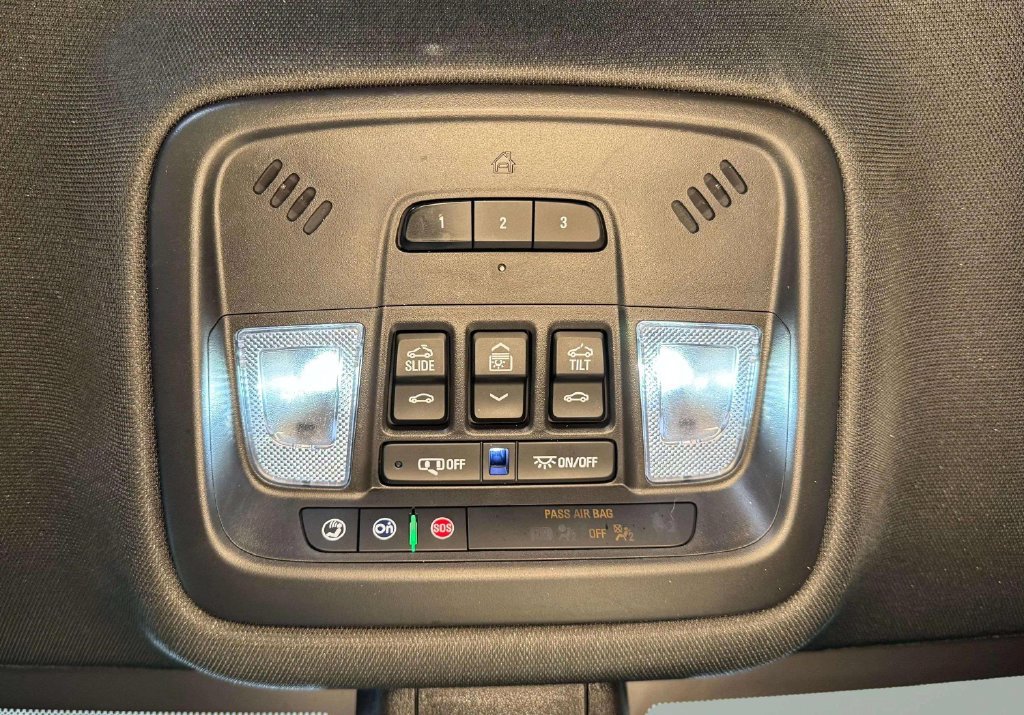 Used 2023 Chevrolet Traverse RS w/ LPO, Floor Liner Package AWD/4WD image 14