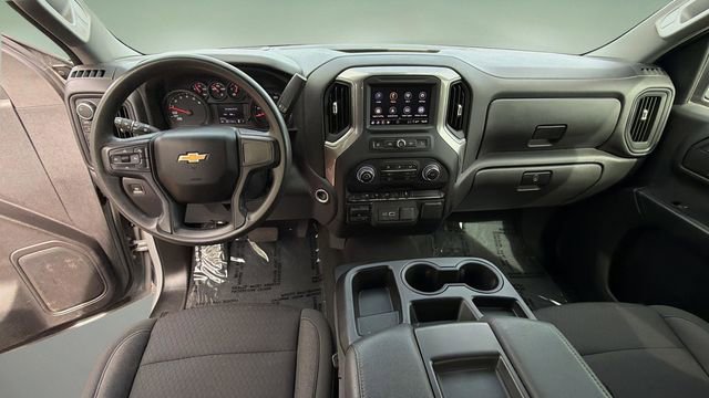Used 2024 Chevrolet Silverado 1500 Custom w/ Turbomax Blackout Package image 18
