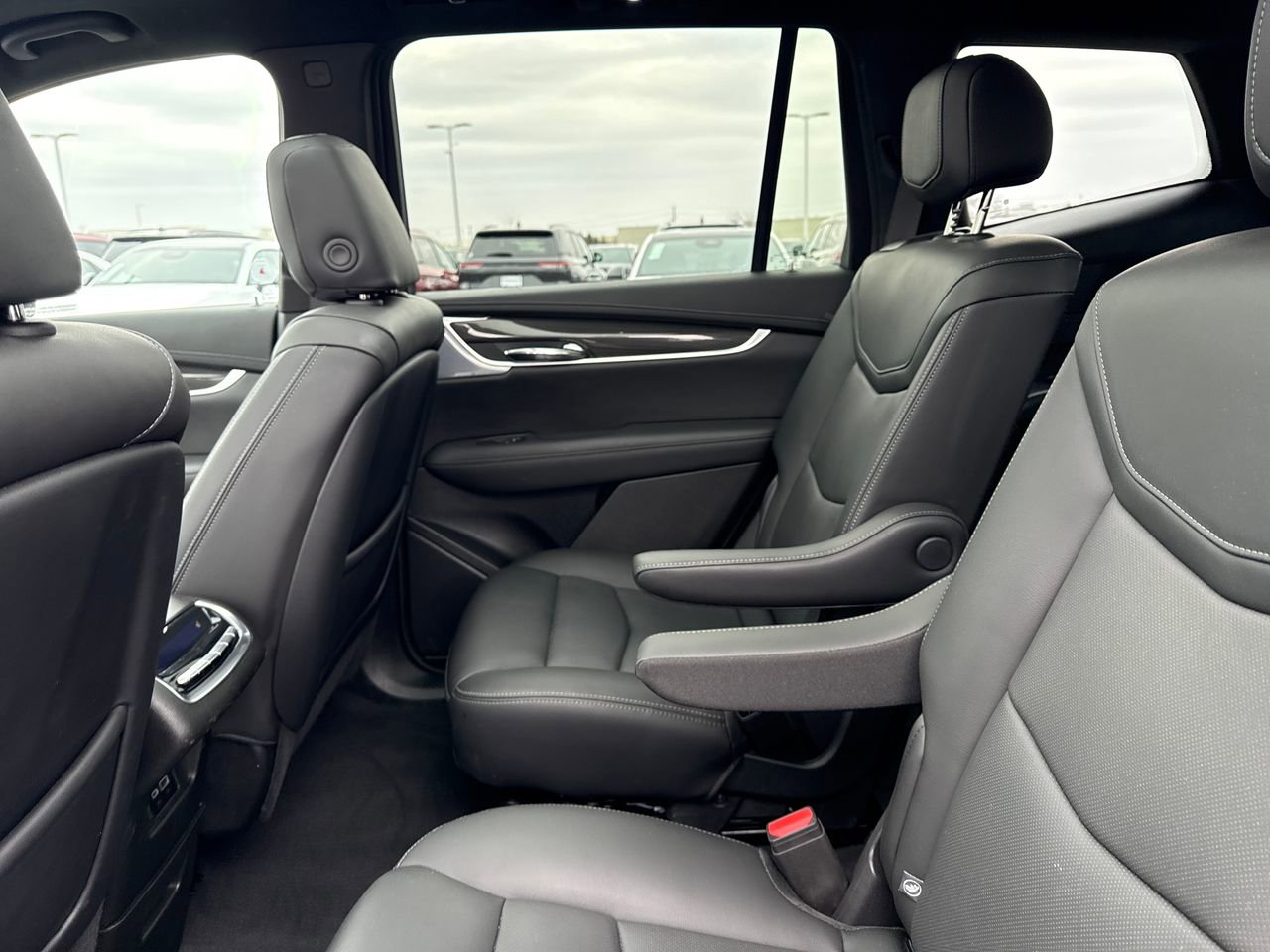 Used 2024 Cadillac XT6 Sport AWD/4WD image 13