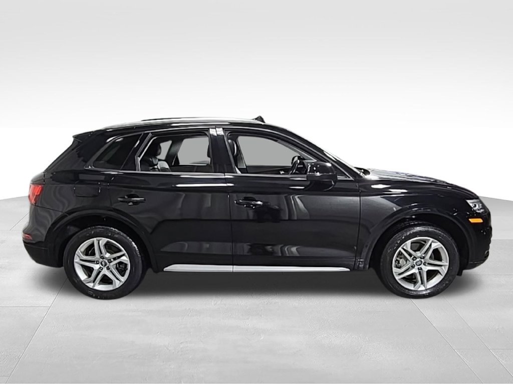Used 2018 Audi Q5 2.0T Premium w/ Convenience Package AWD/4WD image 7