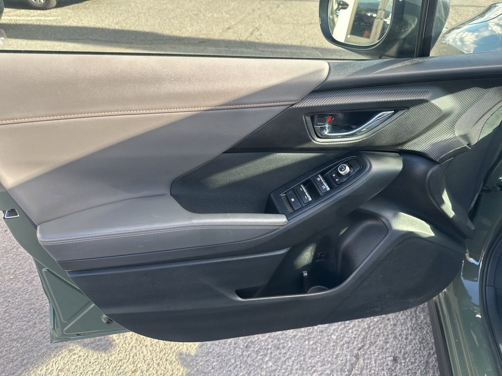 Used 2025 Subaru Crosstrek 2.5i Limited w/ Crosstrek Mirror Package image 26