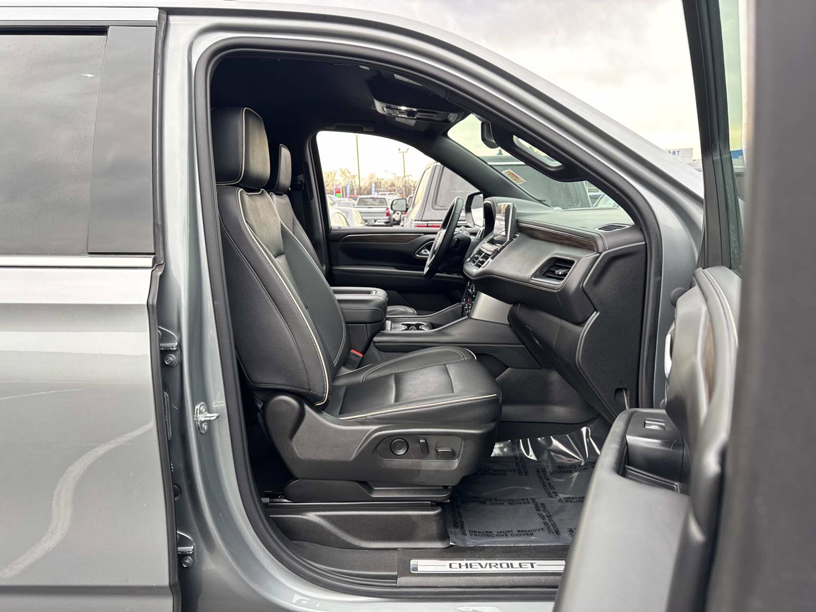 Certified 2023 Chevrolet Suburban Premier image 13