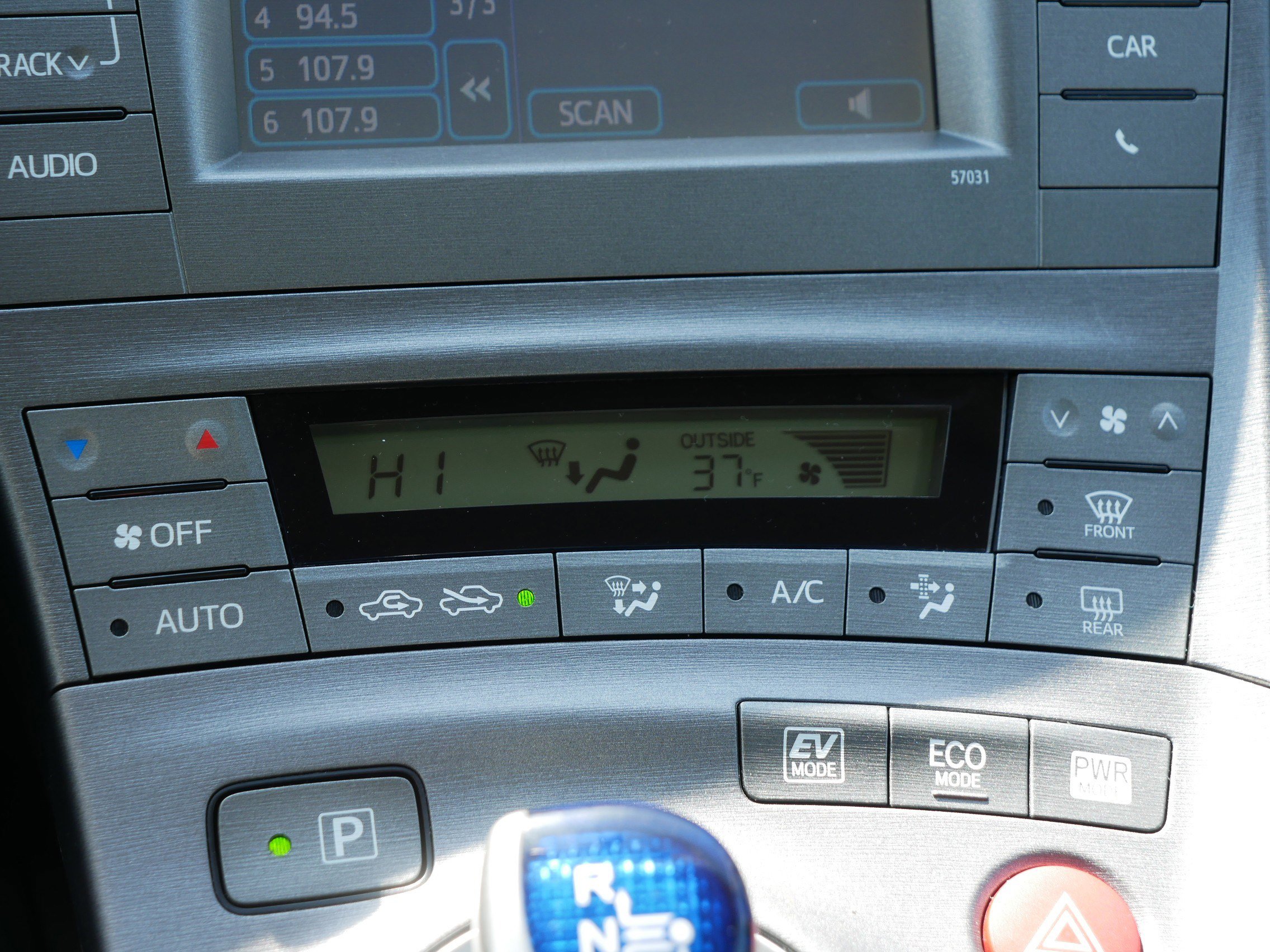 Used 2013 Toyota Prius Two image 23