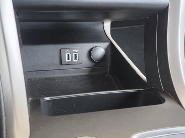 Used 2020 Ford Fusion SE w/ Fleet SE Value Package image 20