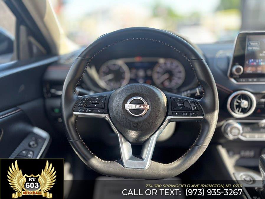 Used 2025 Nissan Sentra SR FWD image 11