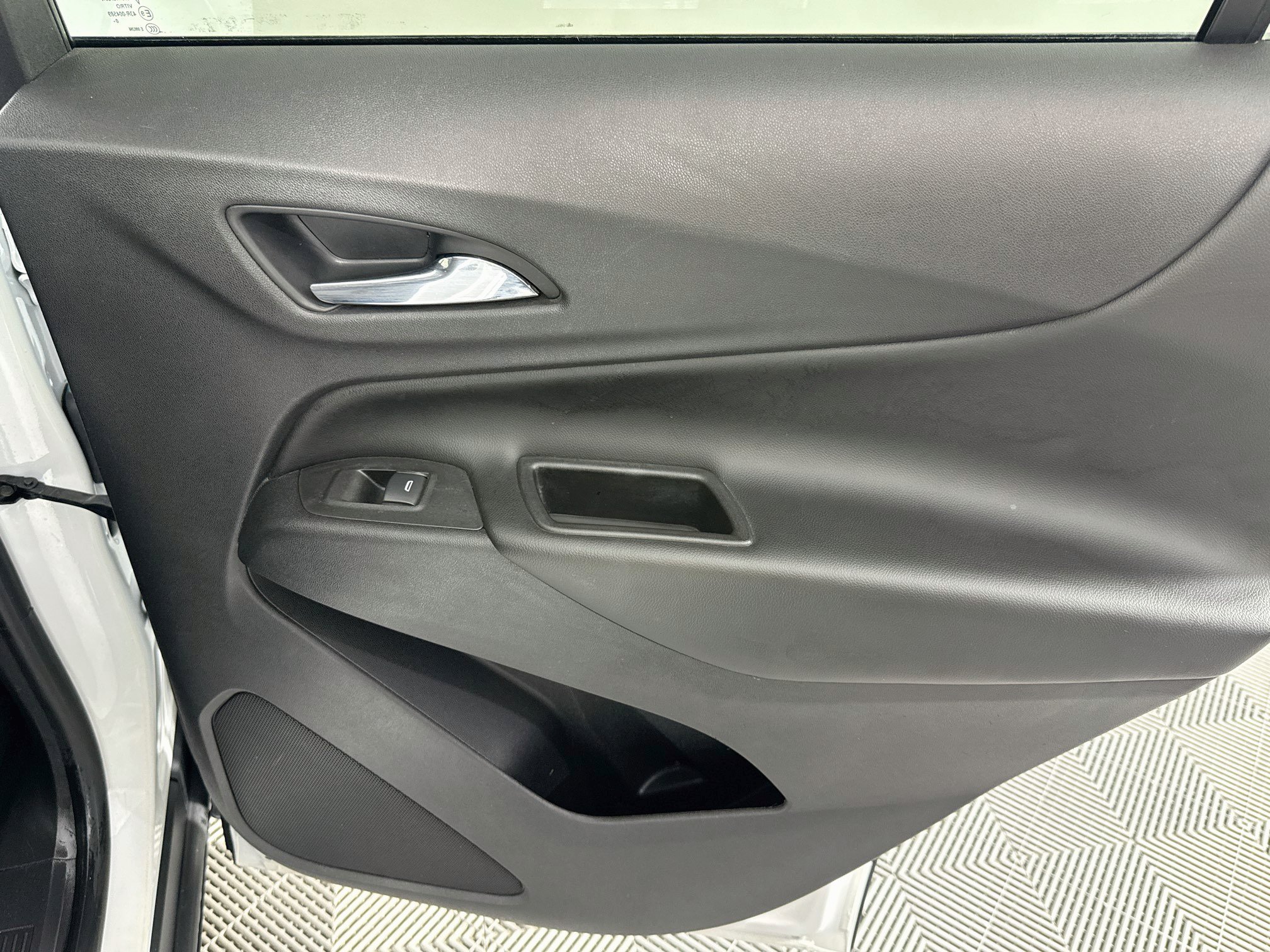 Used 2021 Chevrolet Equinox LT FWD image 47