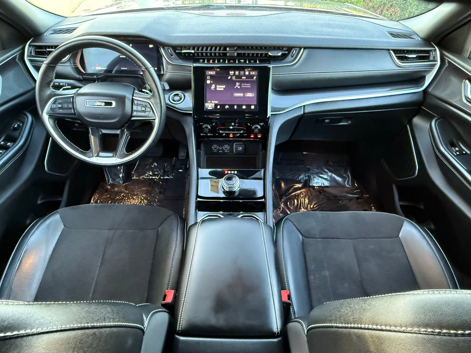 Used 2022 Jeep Grand Cherokee Altitude image 30