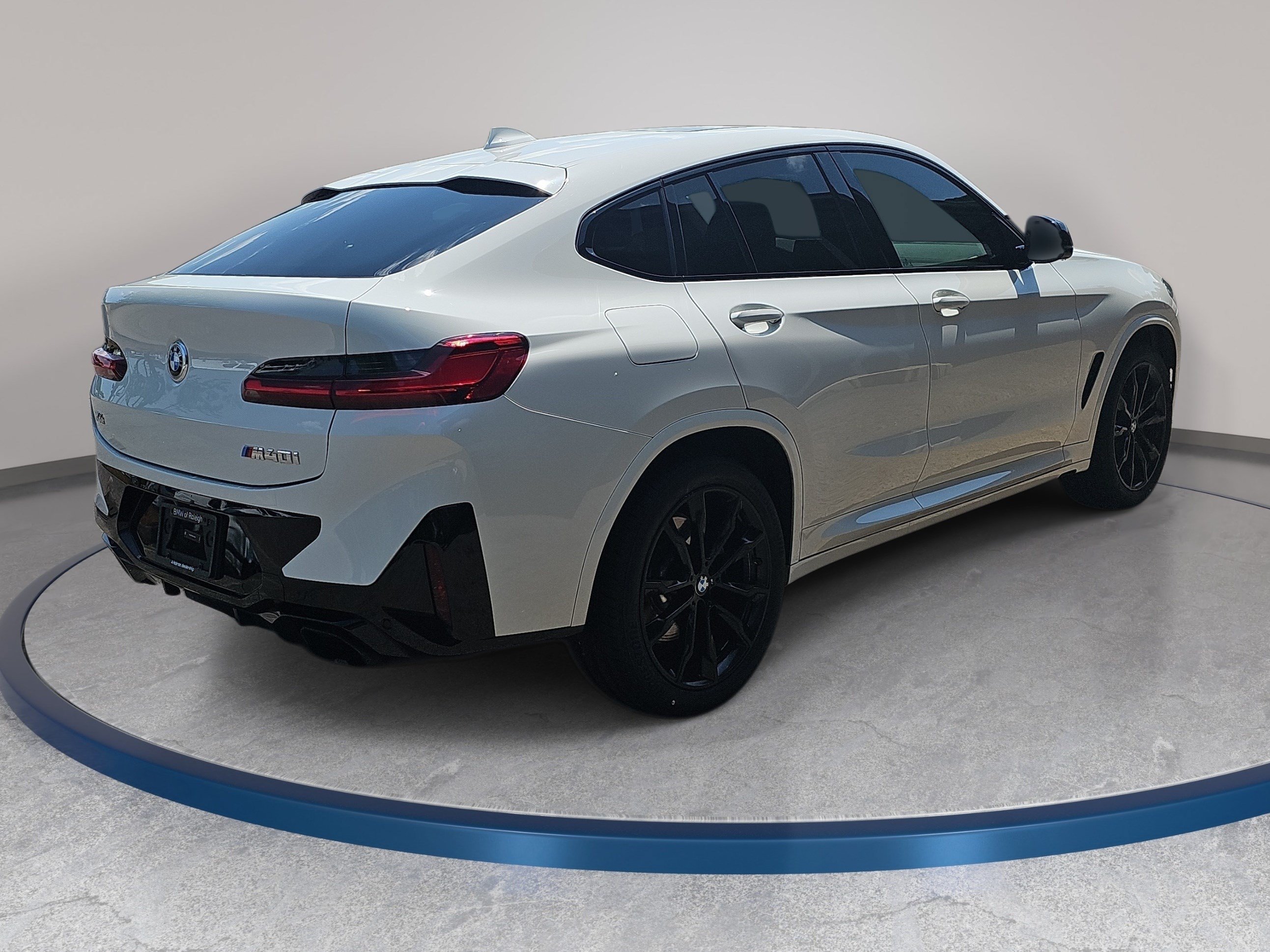 Used 2024 BMW X4 M40i w/ Premium Package AWD/4WD image 6