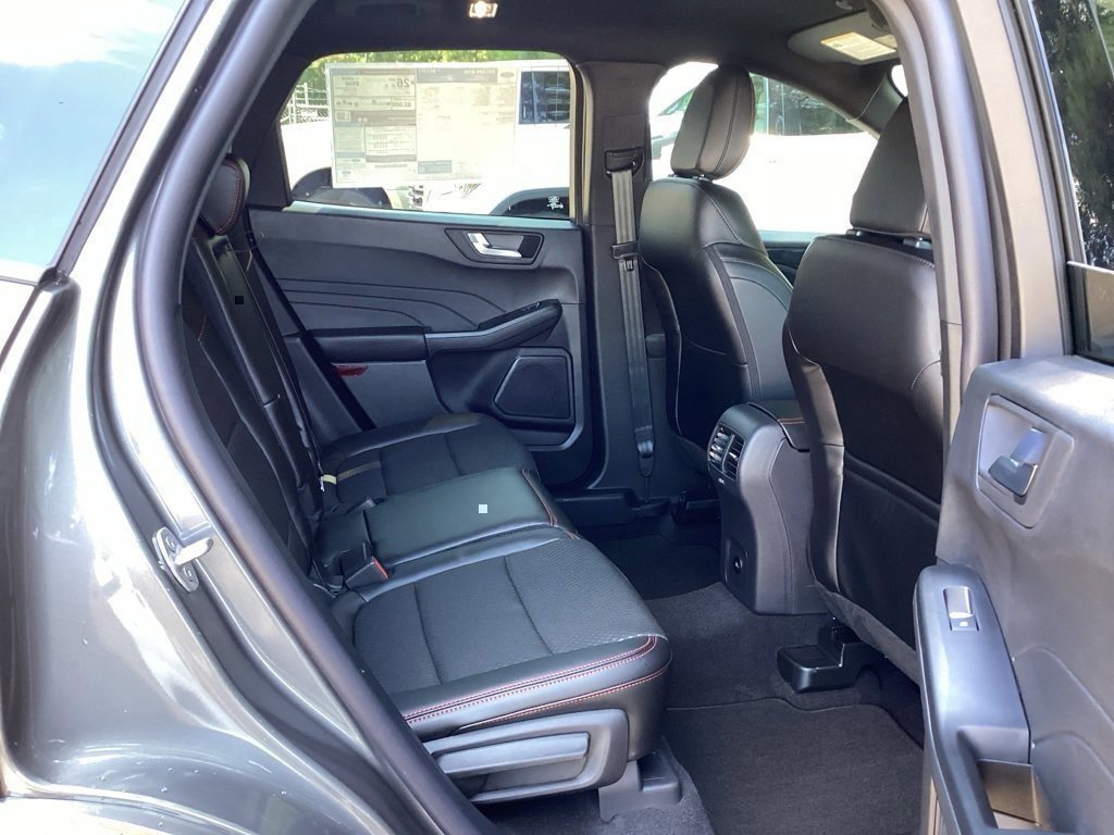 New 2025 Ford Escape ST-Line Elite image 34