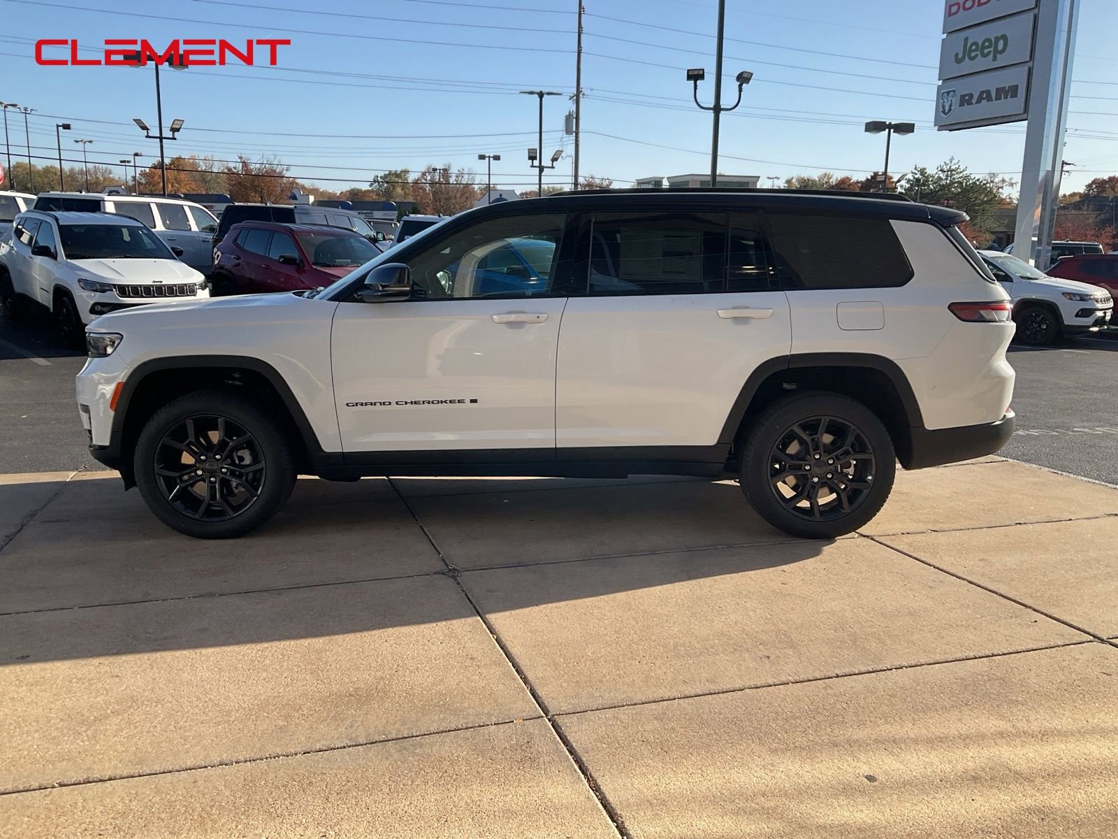 New 2025 Jeep Grand Cherokee L Limited w/ Trailer Tow Package image 2