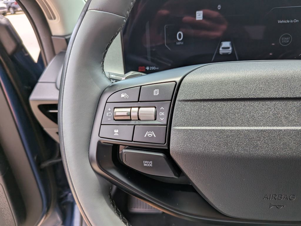 Certified 2025 Kia EV6 Light w/ Light LR Technology Package RWD image 28