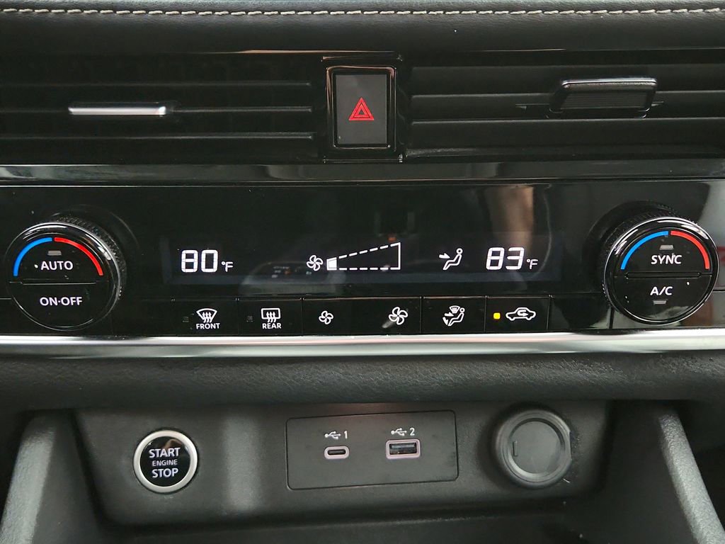 Used 2022 Nissan Rogue SV AWD/4WD image 17