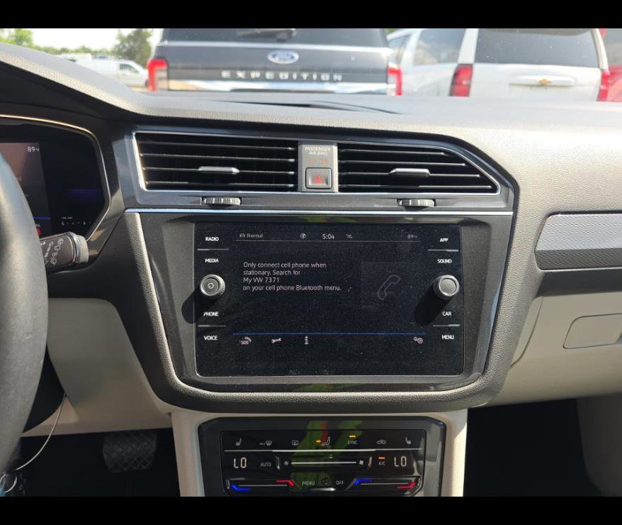 Used 2022 Volkswagen Tiguan SE AWD/4WD image 5