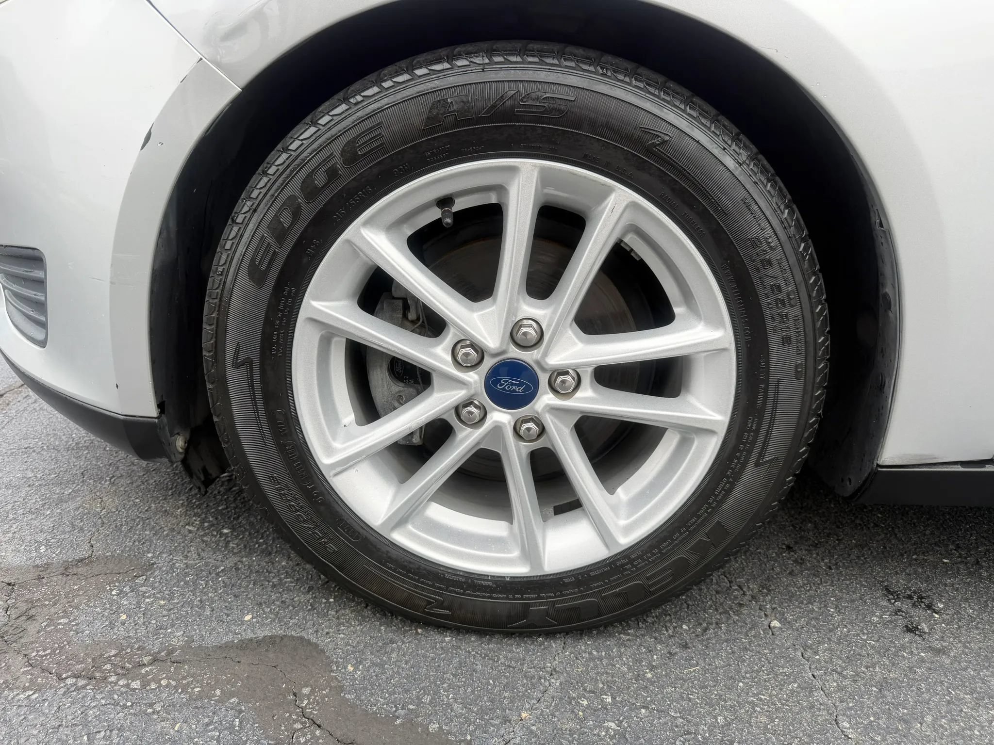 Used 2017 Ford Focus SE FWD image 29