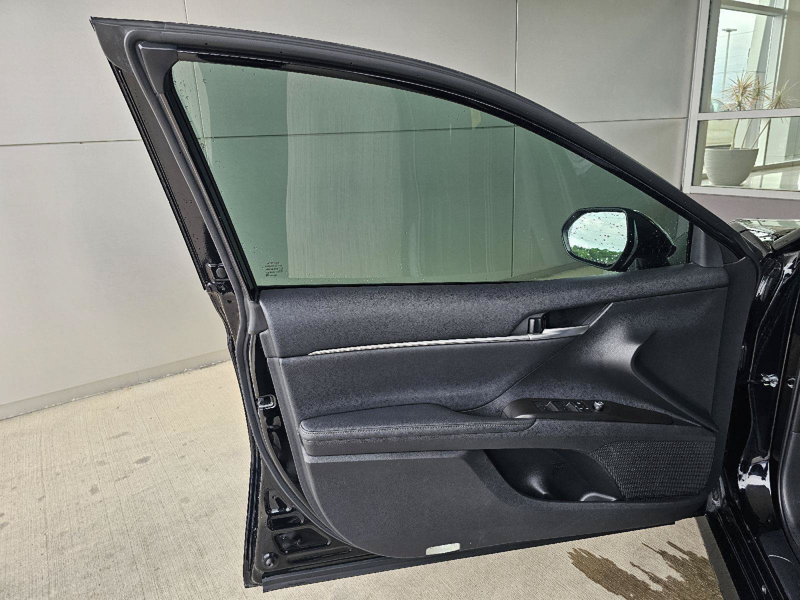 Used 2024 Toyota Camry XLE FWD image 18