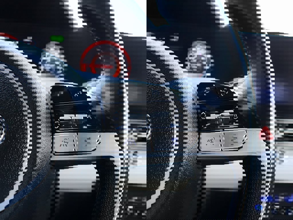 Certified 2022 Hyundai Elantra Limited image 29