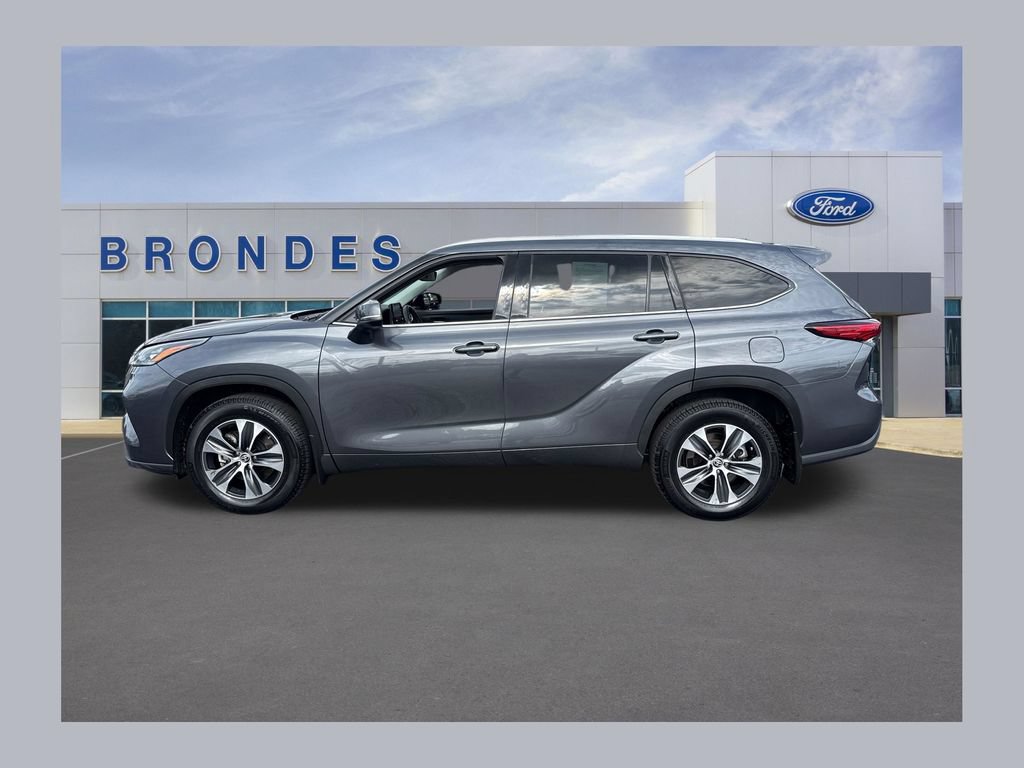 Used 2020 Toyota Highlander XLE