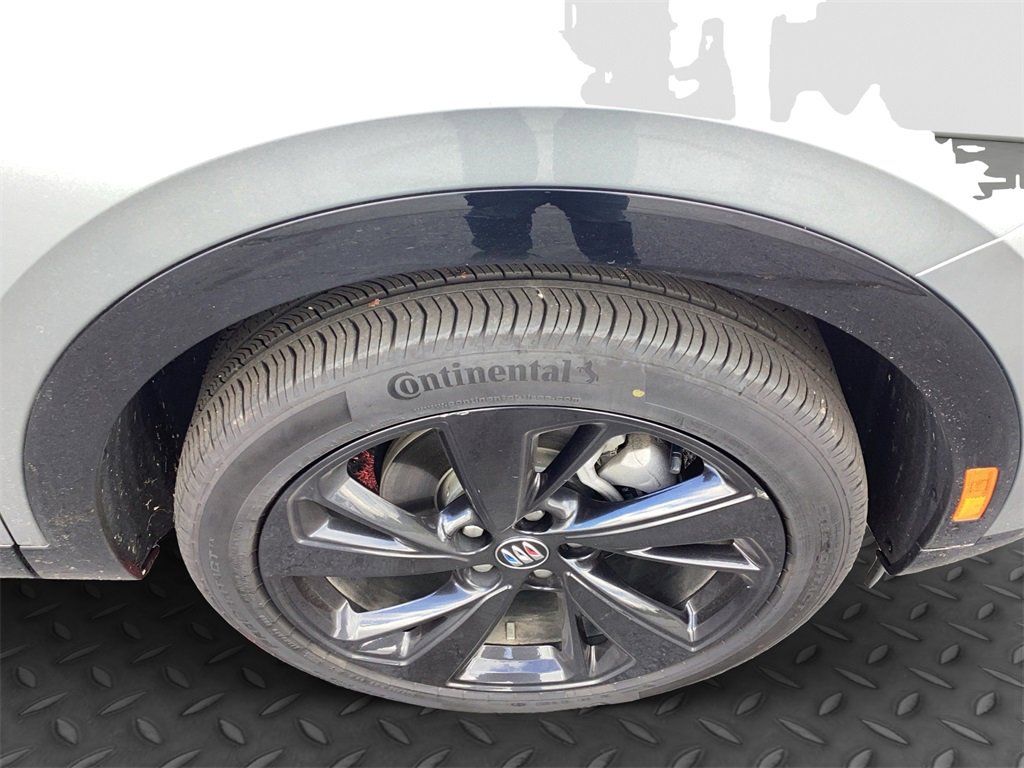 Used 2025 Buick Envision Sport Touring image 25