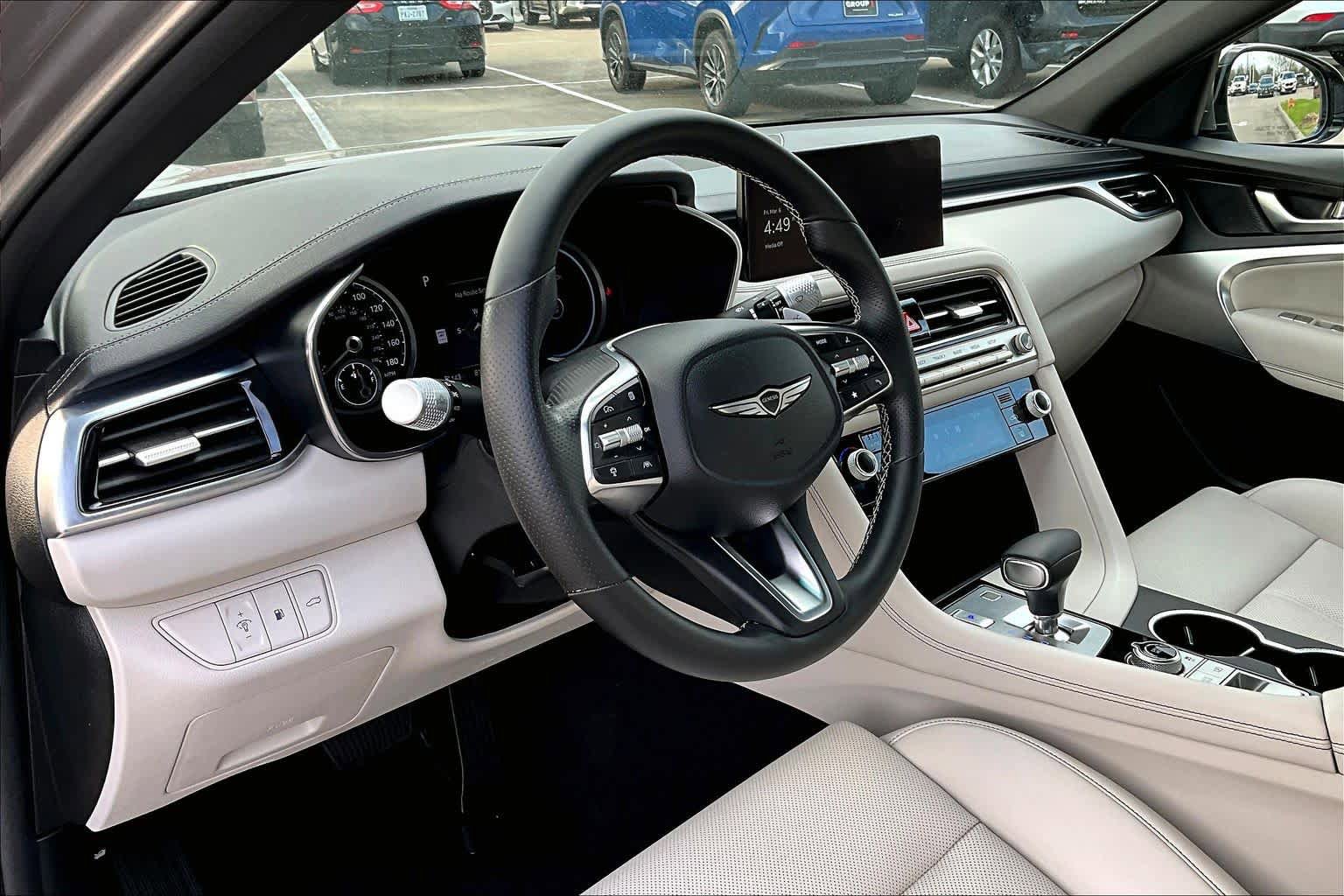 Used 2025 Genesis G70 2.5T RWD image 25