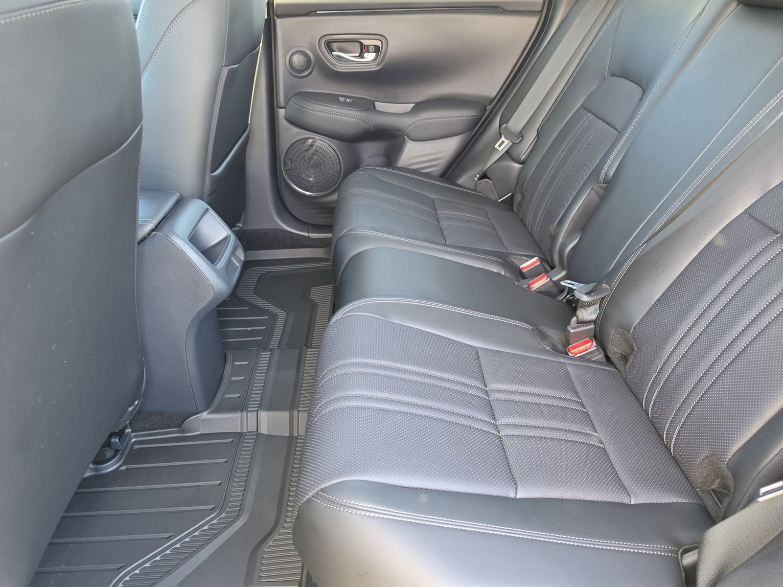New 2026 Honda HR-V EX-L image 11