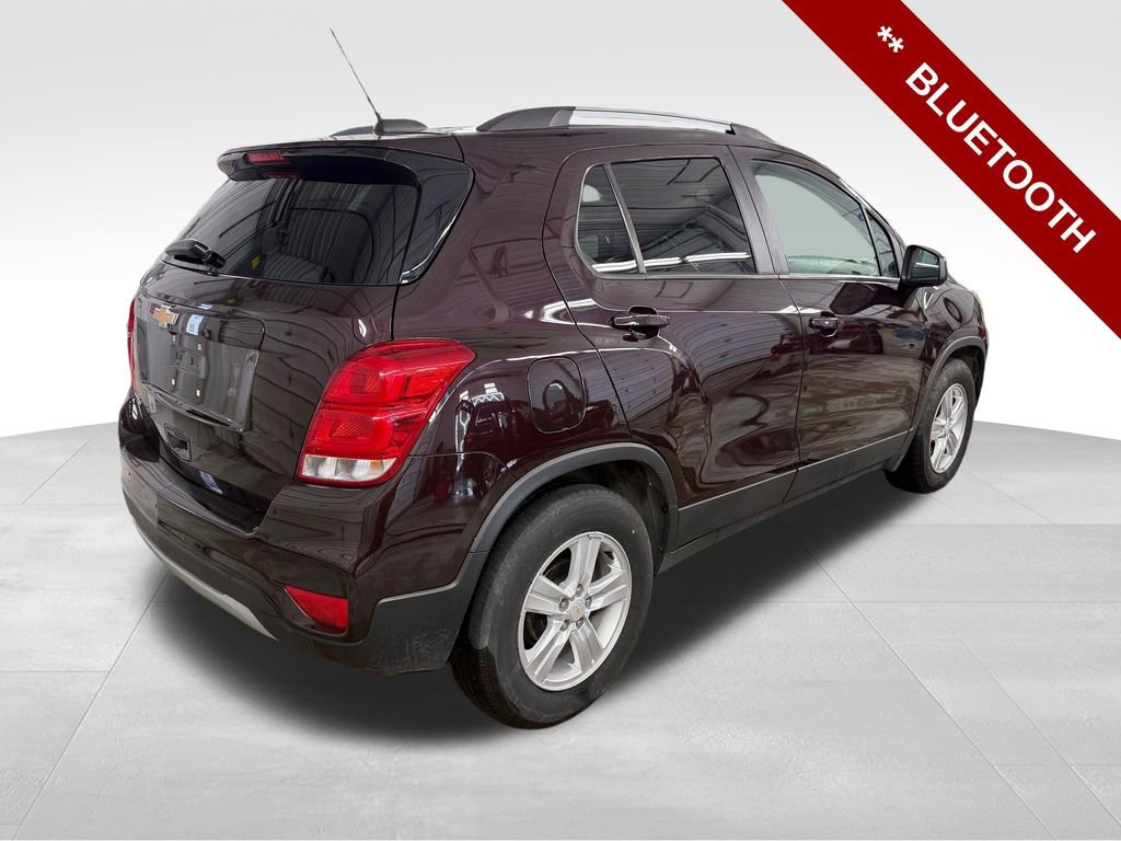 Used 2021 Chevrolet Trax LT w/ LT Convenience Package image 6