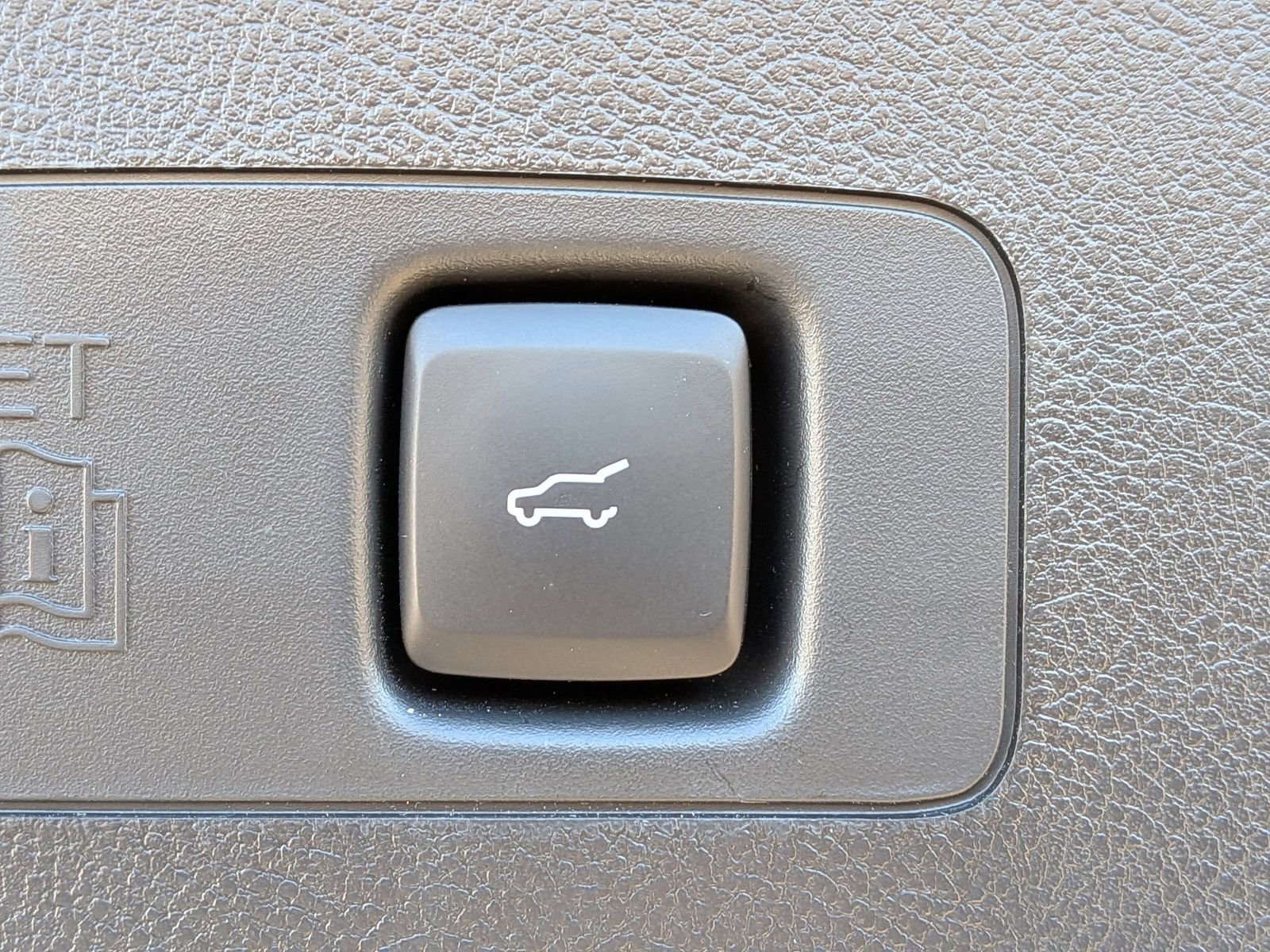 Certified 2022 Lincoln Corsair FWD image 16