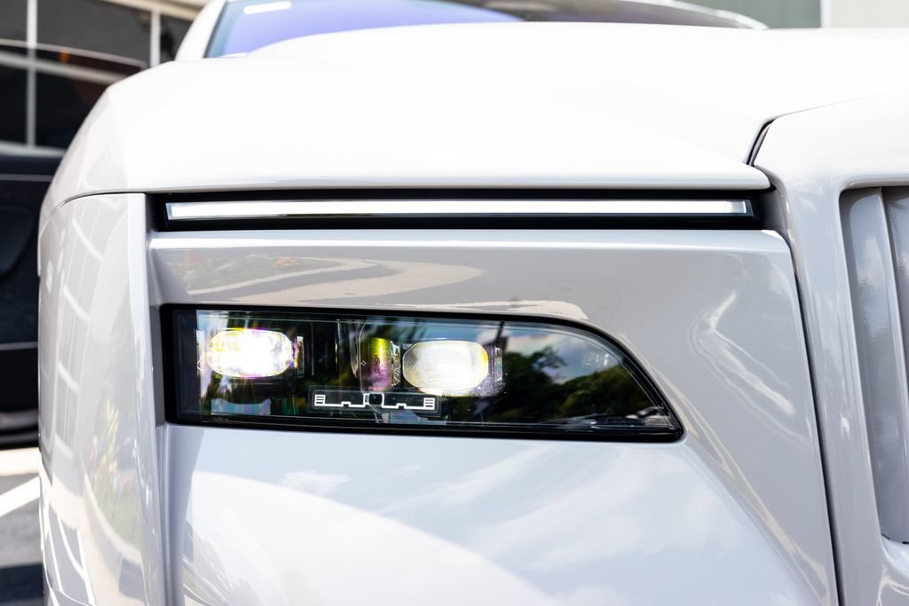 Used 2024 Rolls-Royce Spectre w/ Spectre Launch Package AWD/4WD image 8