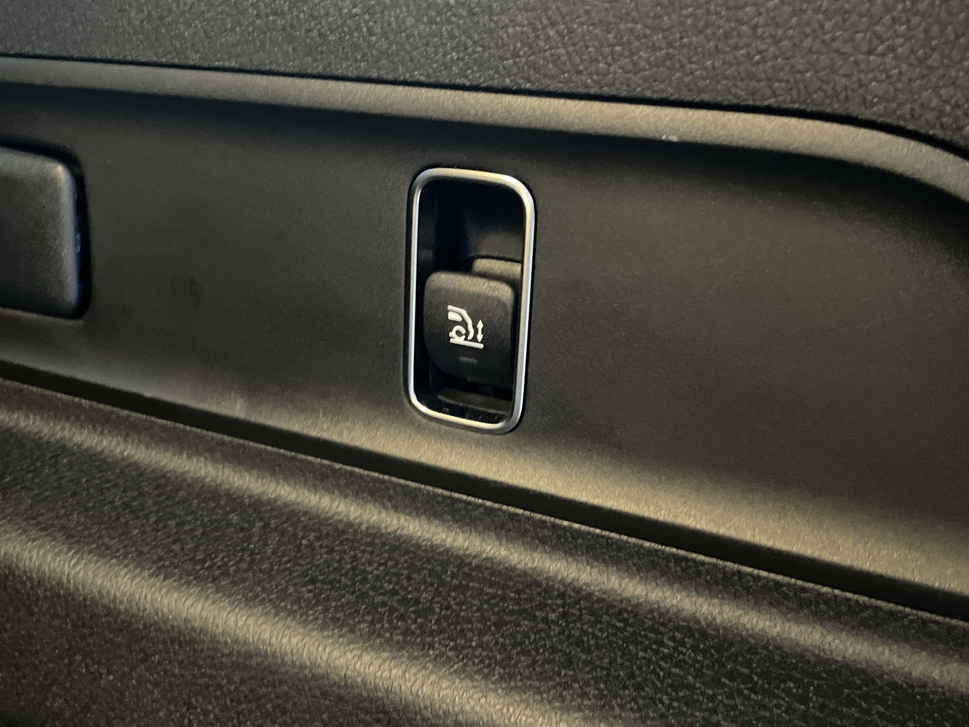 Certified 2024 Mercedes-Benz GLE 53 AMG 4MATIC image 11