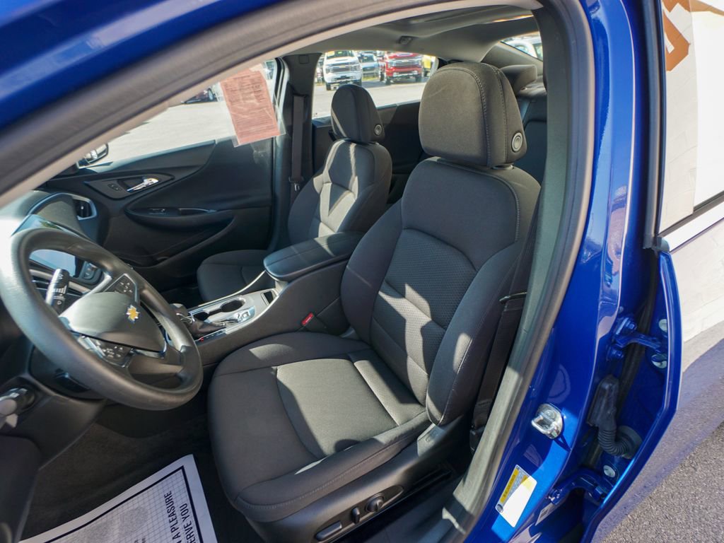 Used 2023 Chevrolet Malibu LT image 15