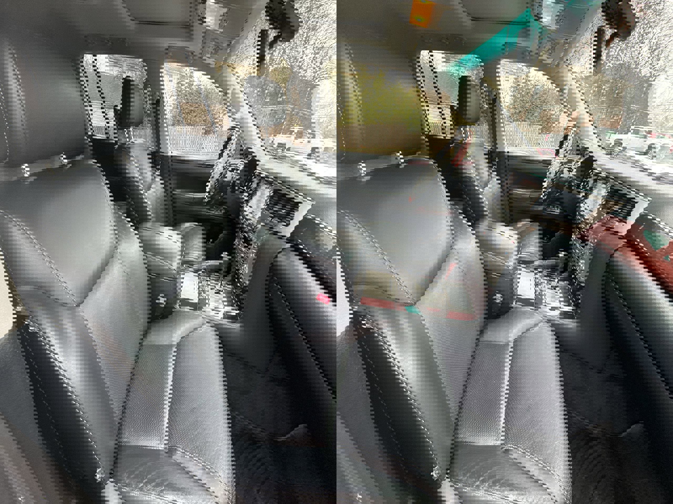 Used 2015 Lexus LX 570 4WD w/ Luxury Package image 29