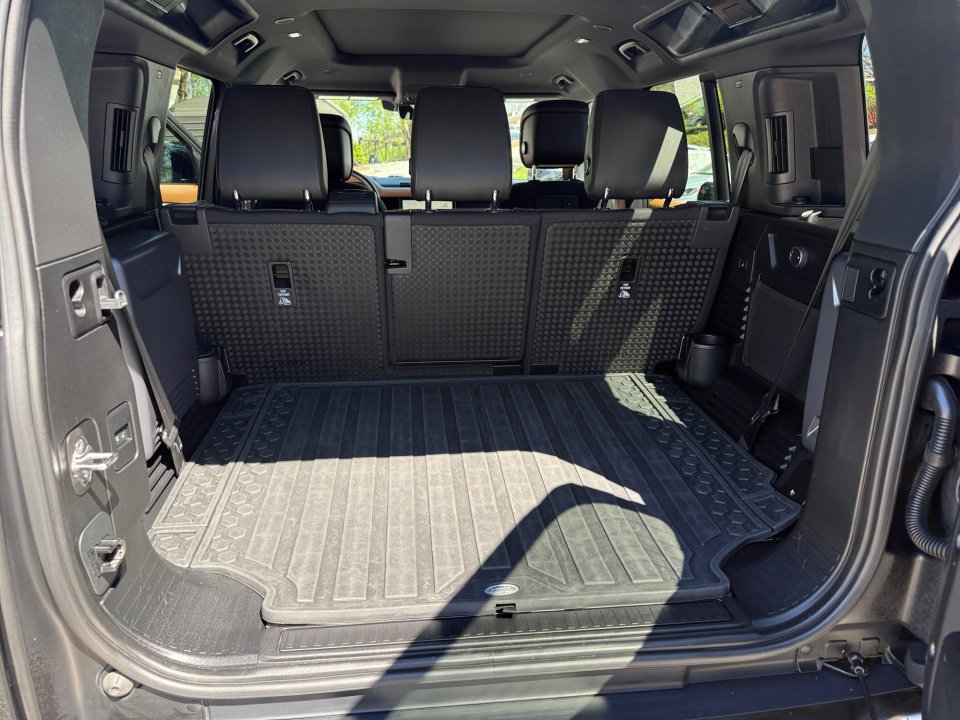 Used 2020 Land Rover Defender 110 X AWD/4WD image 19