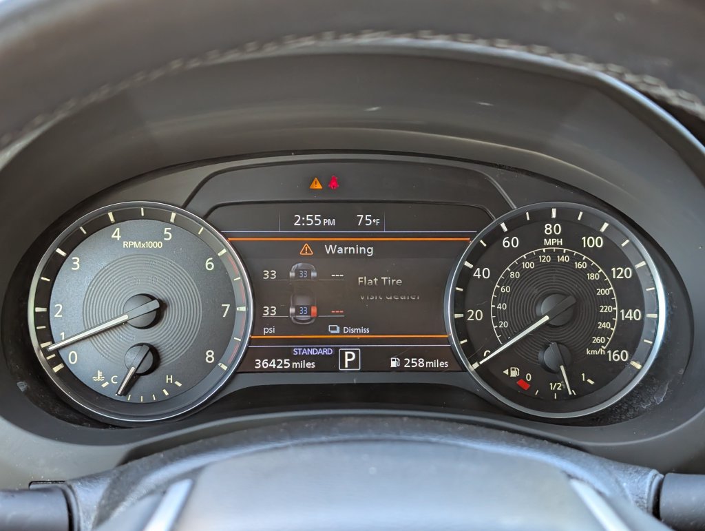 Used 2023 INFINITI QX50 Luxe AWD/4WD image 14