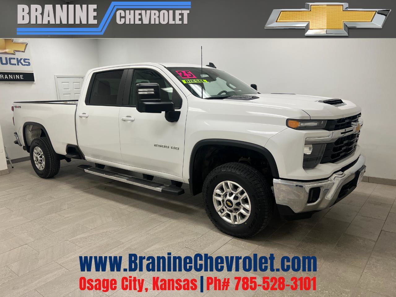 Used 2025 Chevrolet Silverado 2500 LT w/ Convenience Package AWD/4WD image 1
