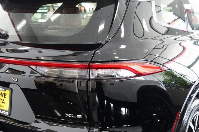 New 2025 Toyota Crown Signia image 7