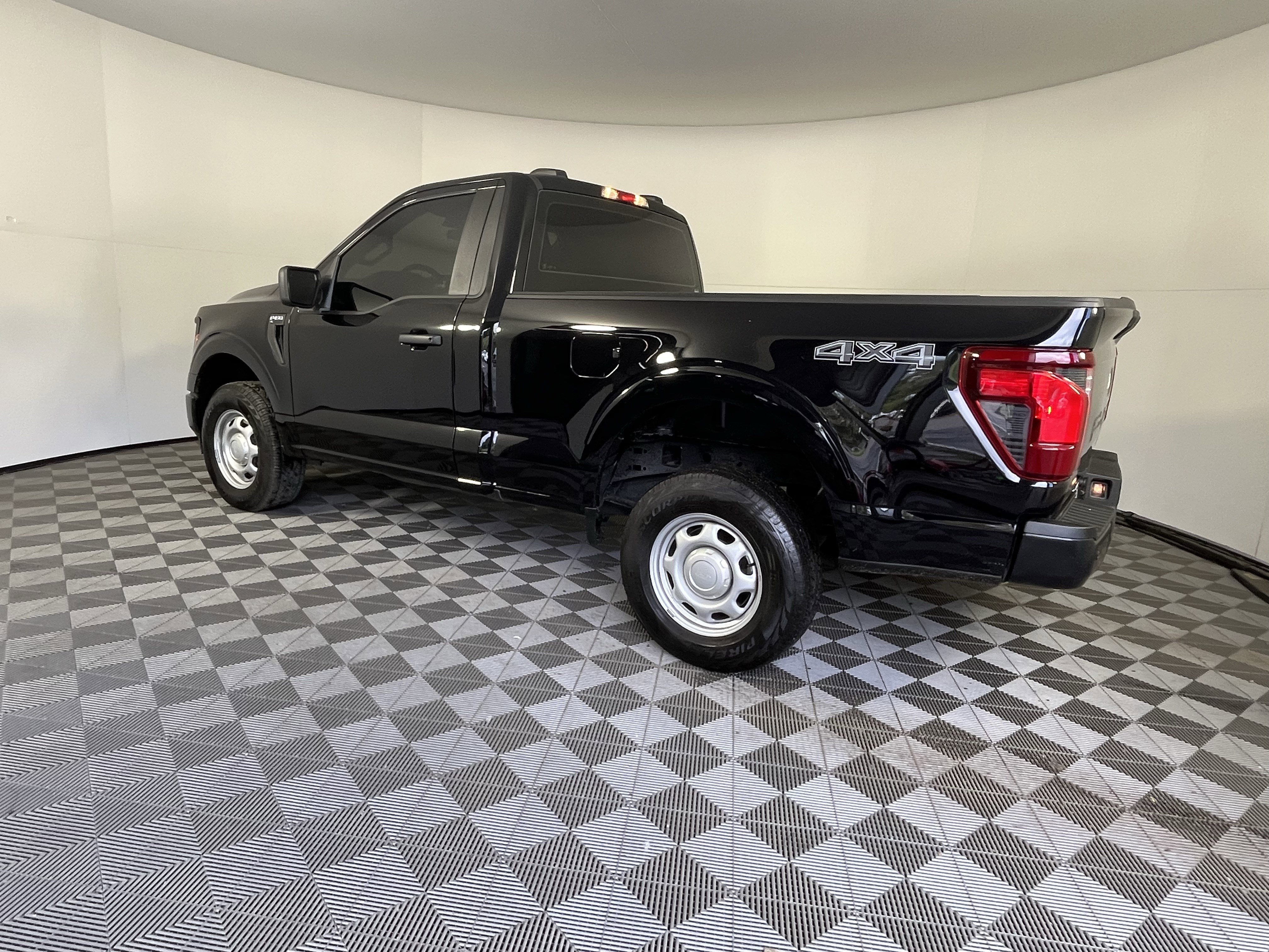 Used 2025 Ford F150 XL AWD/4WD image 3
