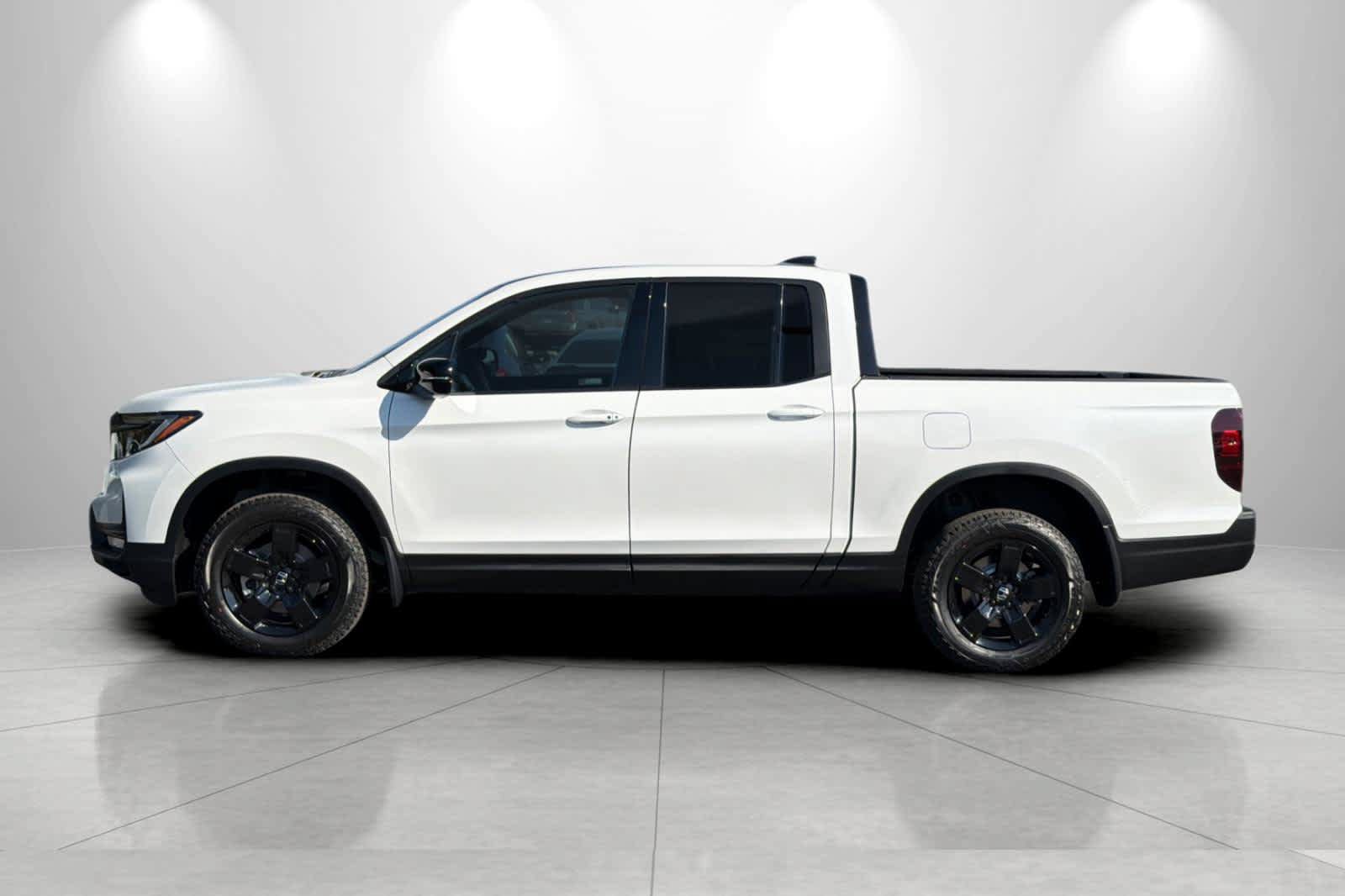 New 2026 Honda Ridgeline Black Edition image 5