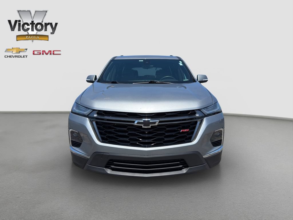 Used 2023 Chevrolet Traverse RS AWD/4WD image 2