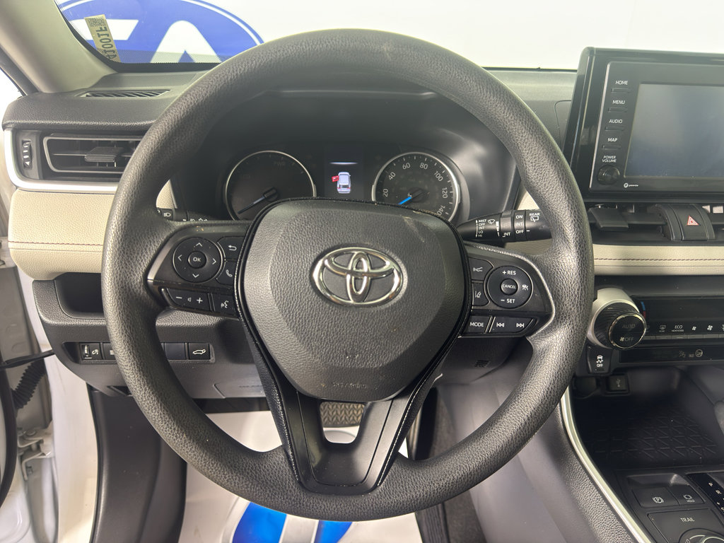 Used 2020 Toyota RAV4 XLE w/ Convenience Package image 22