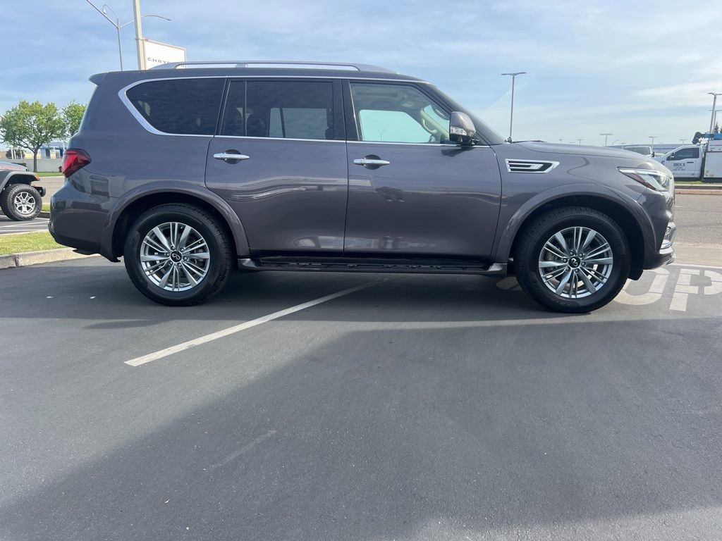 Used 2024 INFINITI QX80 Luxe image 9