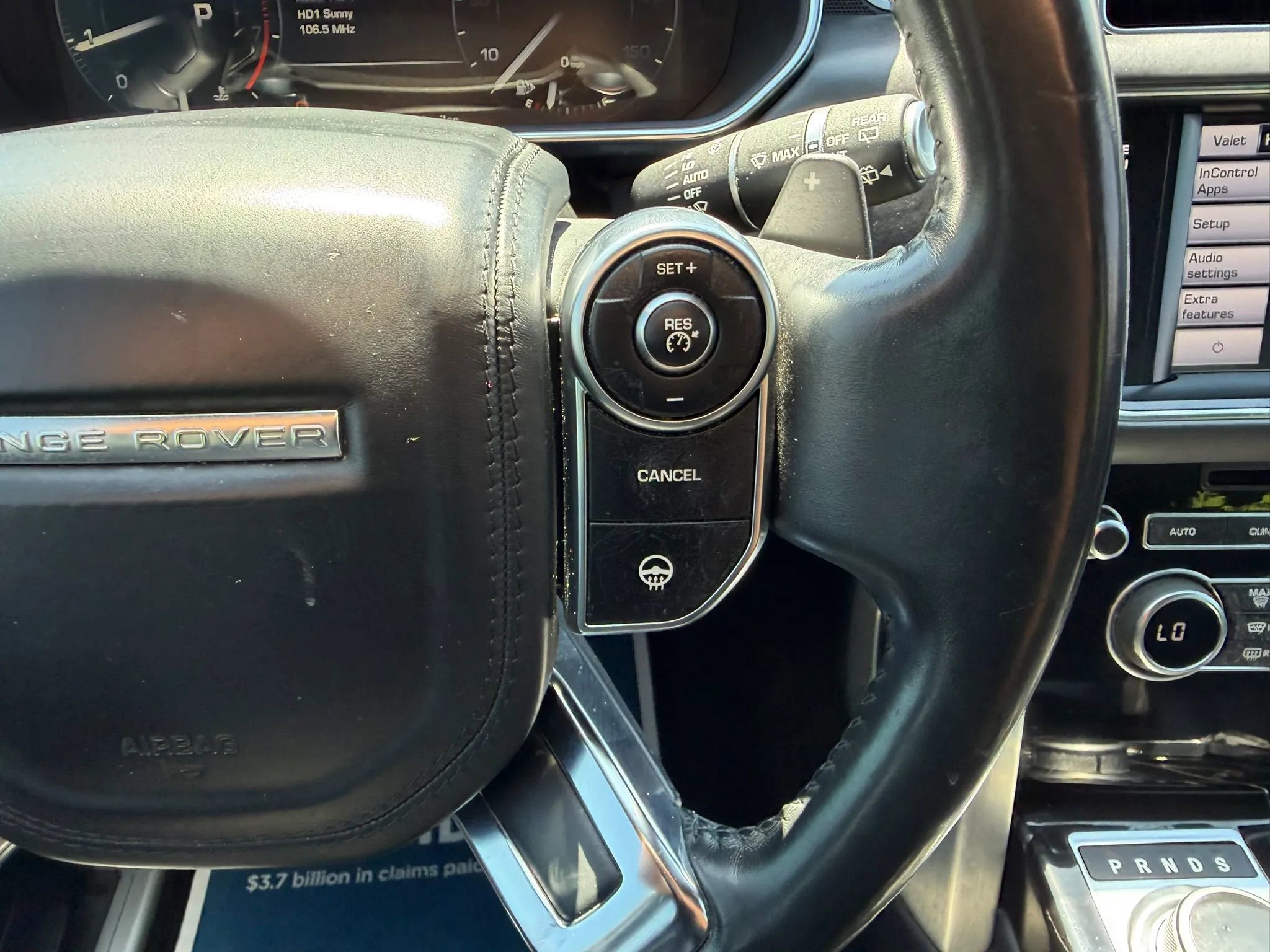 Used 2015 Land Rover Range Rover HSE AWD/4WD image 26
