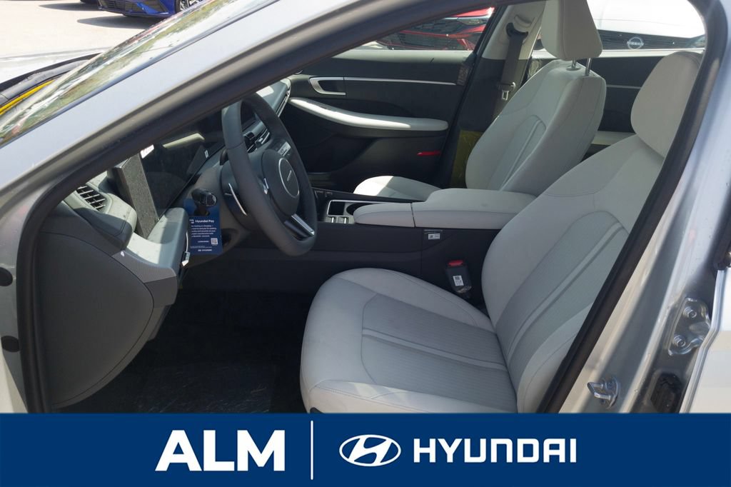 New 2026 Hyundai Sonata SEL FWD image 14