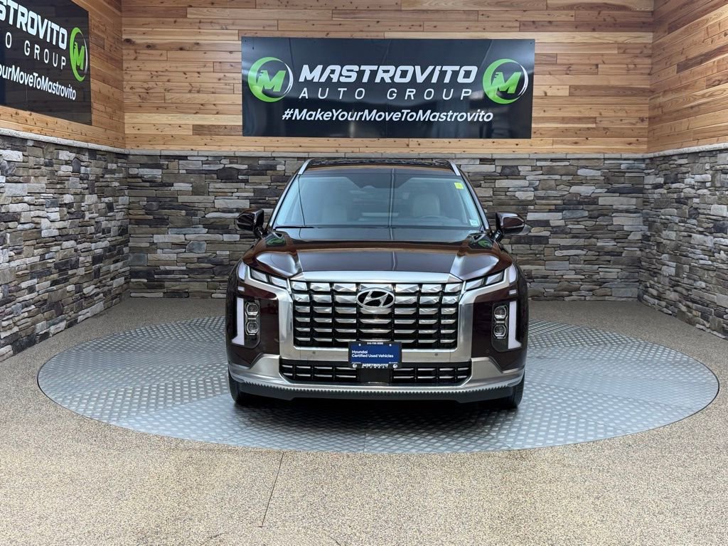 Used 2023 Hyundai Palisade Calligraphy image 3